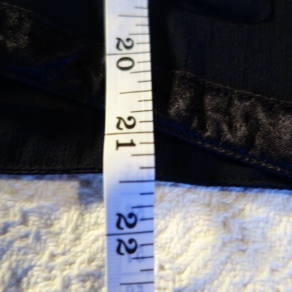 Express Top - Picture 4 of 9